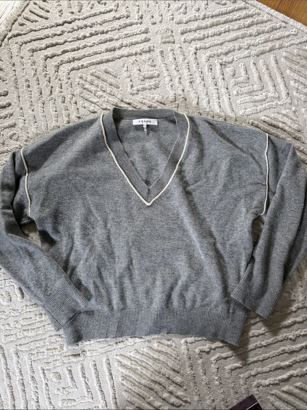 FRAME Grey V-Neck Sweater with Cream Piping